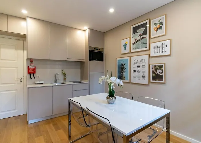 Portucale Guest House- Self Check-in * Oporto