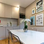 Alloggio in famiglia Portucale Guest House- Self Check-in *
