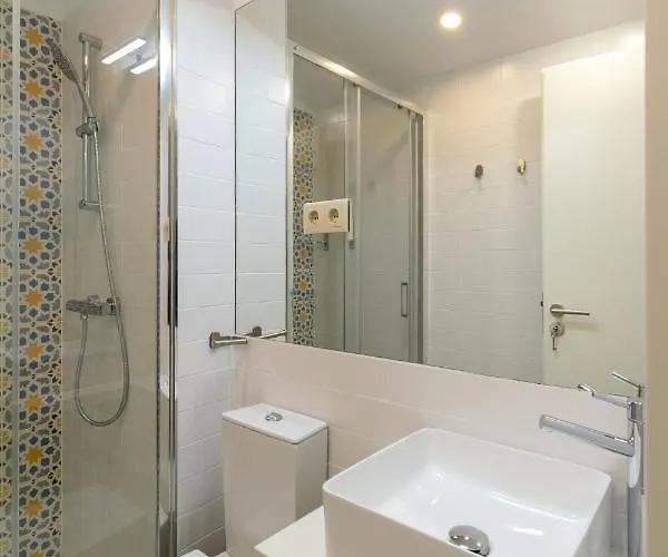 Portucale Guest House- Self Check-in Privat bolig Porto